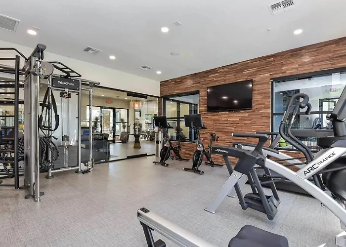Apartment Ascent 1070 2br L 2ba L Free Parking L Pool L Gym