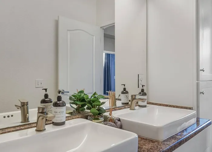Apartment Ascent 1070 2br L 2ba L Free Parking L Pool L Gym Scottsdale