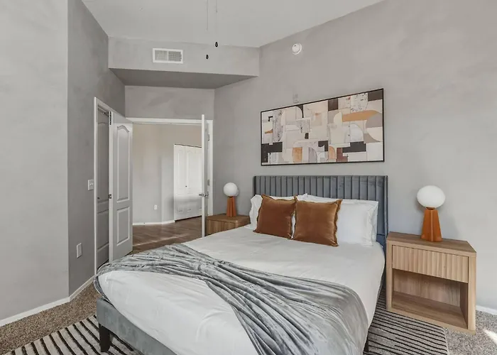Ascent 1070 2br L 2ba L Free Parking L Pool L Gym Scottsdale